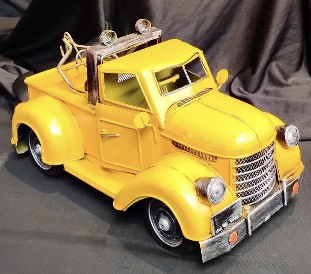 1926 Pennzoil Yellow Tow Truck Metal Desk Model Automotive Wrecker Decor